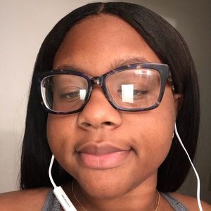 Meet your Posher, Mya